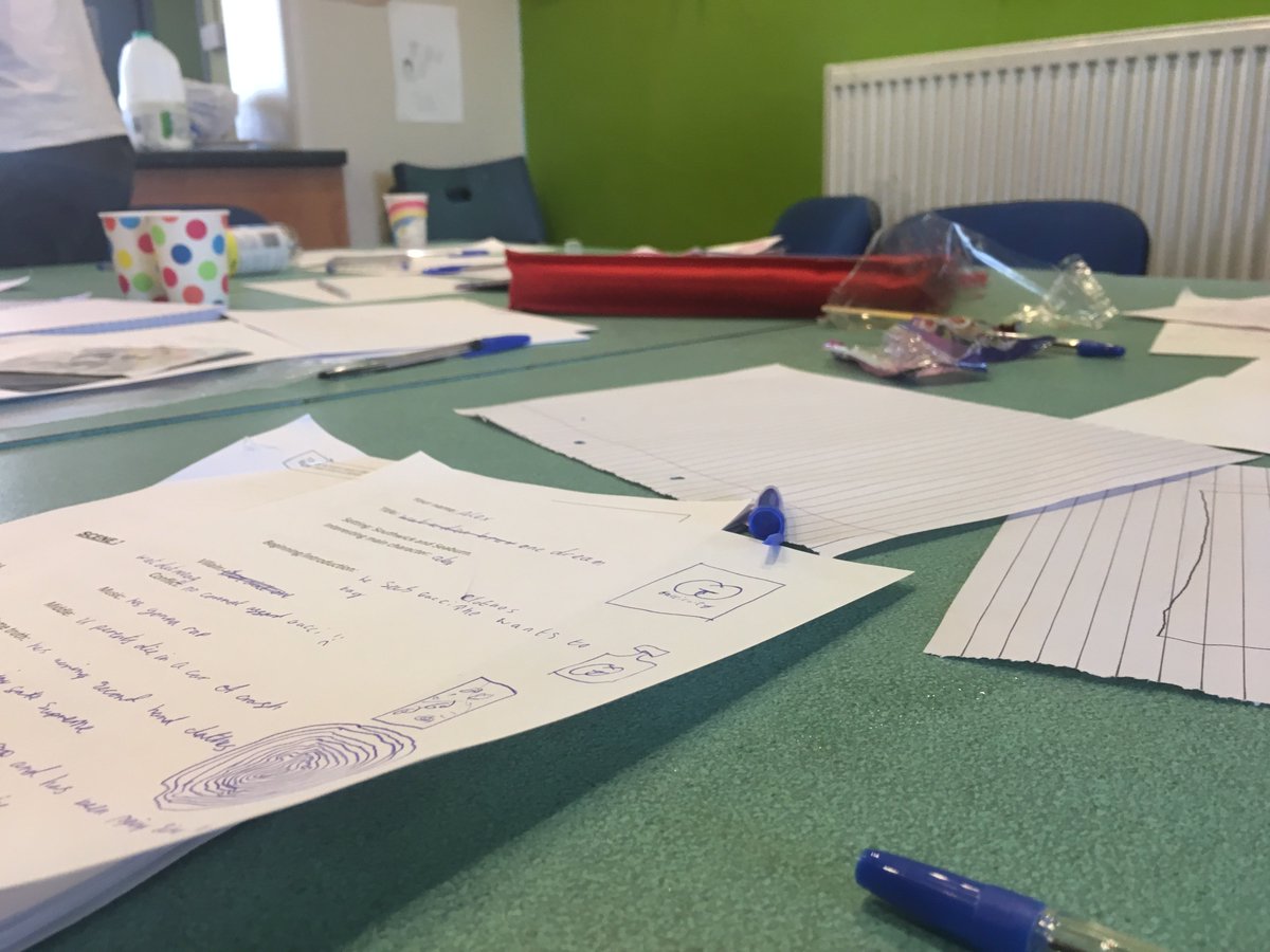 Leg_It's tweet photo. Singing cats, Jason Derulo, a boy rapping for Gucci and Wales stealing the world cup all on the way from Southwick to Seaburn. Thanks to SNYP for an entertaining storytelling workshop for @summerstreets_  @TallShipsSund @Sunmushub https://t.co/JPooEmotiL
