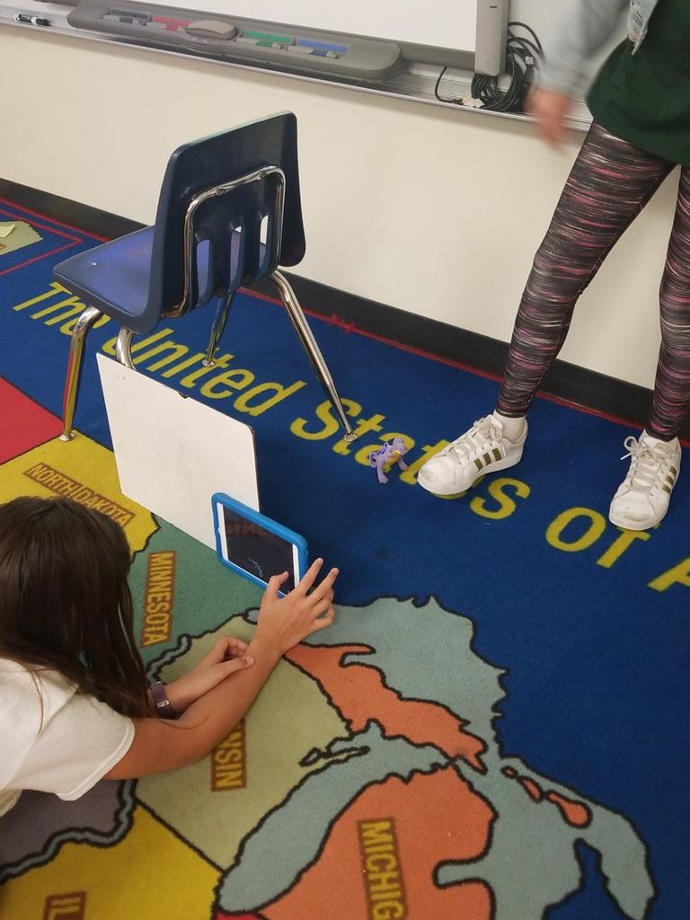 MrsTaylor211's tweet photo. 4th gr Ss learning #stopmotion to make their #PSA later. #ipad #cultivatecuriosity #4daysthatchangelives #TechTueaday @Gifted_HCPS @LBK199 https://t.co/cYGq3Z1RHB