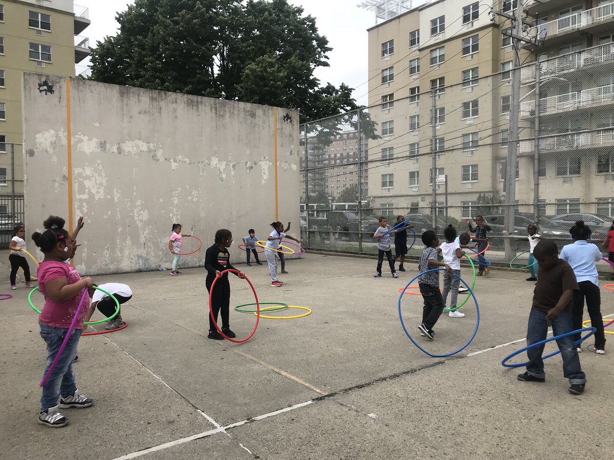 PS183Q's tweet photo. Field day 2018 https://t.co/QaNcb7S223
