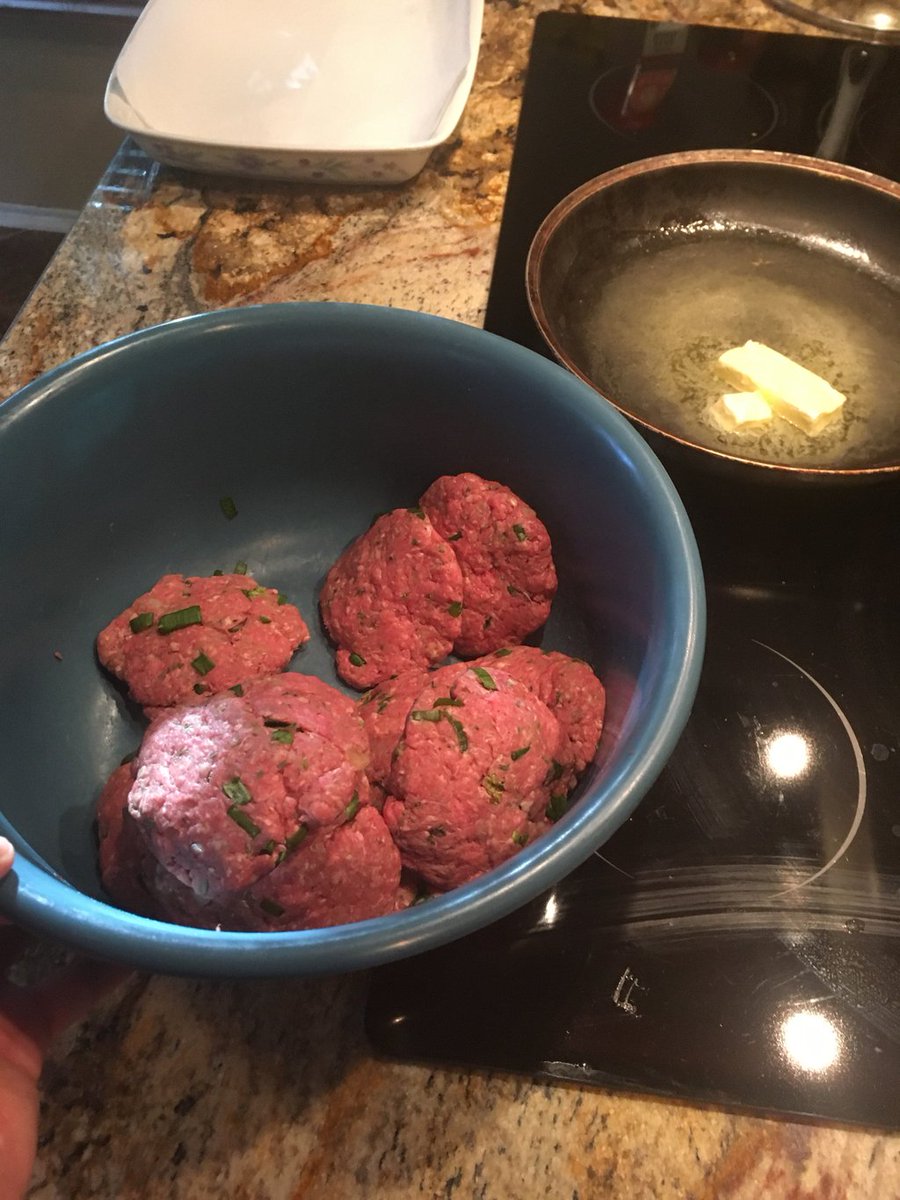 TheGueyofLife's tweet photo. Cooked an Italian dish called Polpettes last night
#cookingtimewithcarlos #nometh #polpettes #italian #foodporn #foodpic  #Foodies  #madewithlove
#meal #foodlover #RetweeetPlease https://t.co/Rcl27sLRFi