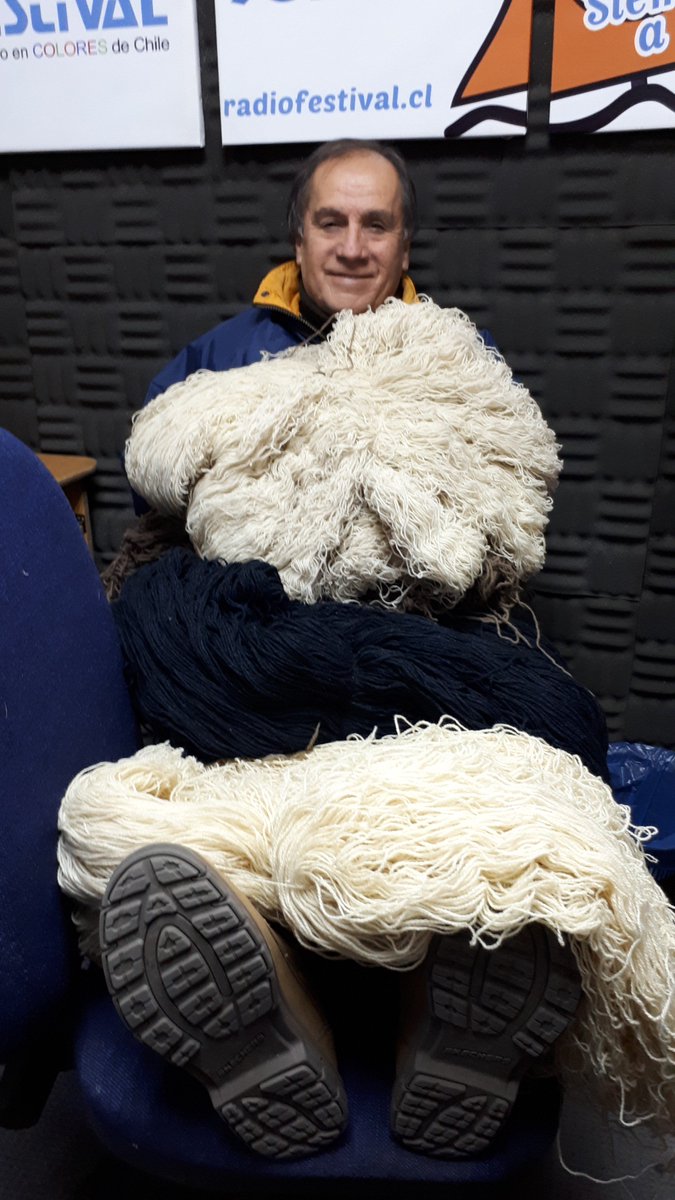 Y #AyJuan está listo para el frío!!! 
Comienza el #SuperFestivalazo preparado por #LosCaposdePrensa