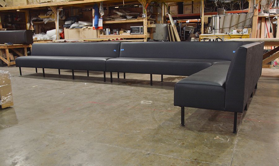 MaxsunGroup's tweet image. L Shaped Banquette with Metal Legs for Suteishi! #booth #banquette