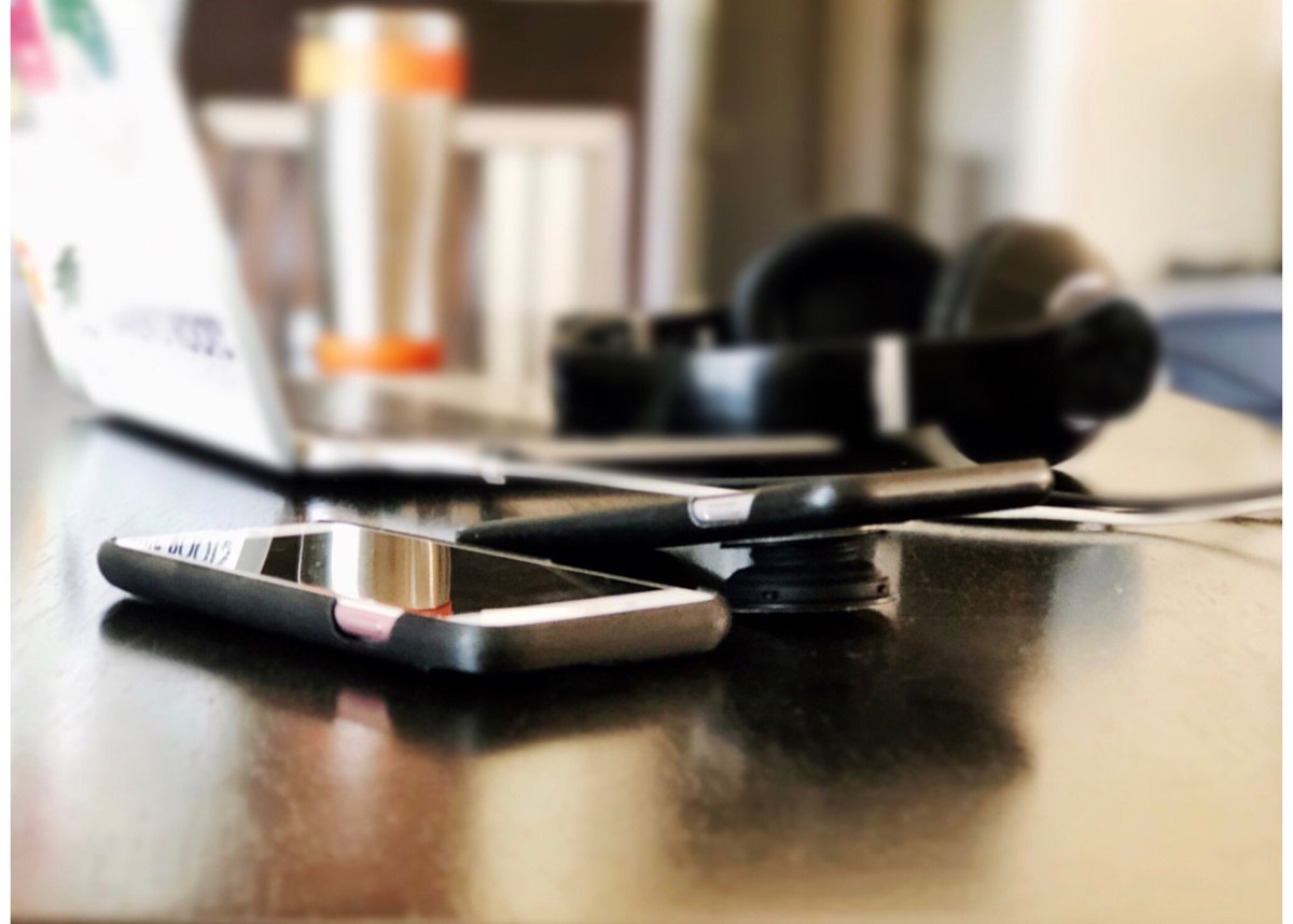 phonecasexcase's tweet photo. The Flush Factor - CXC stands down when not using the kickstand/finger support loops 📲
.
#thecxc #musthave #bestphonecaseEVER #thatdesigntho #logo #saynomore to #popsocket https://t.co/nOxk63lICn