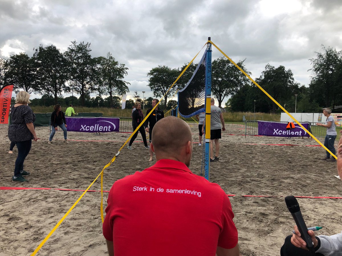 fannymustamu's tweet photo. Netwerkbijeenkomst #amersfoort bij @AmersfoortBeach opbrengst voor stichting @elkkindeenbal @Kwintesggz #succes https://t.co/bpMm8Yj83I