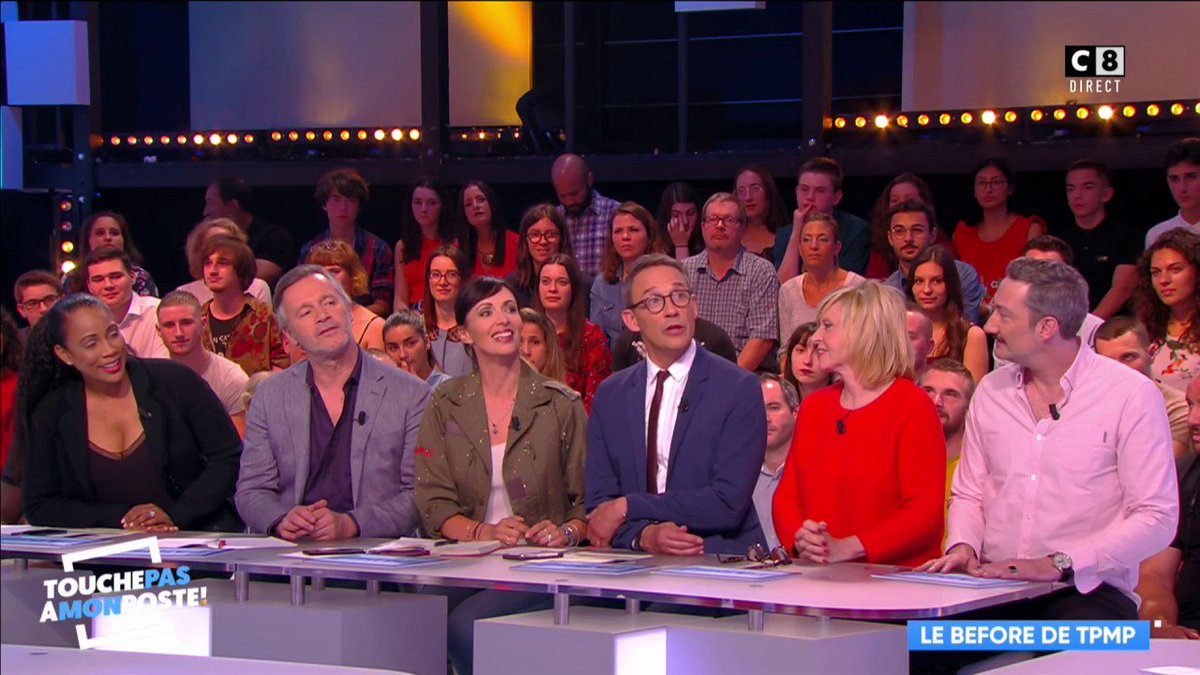 TBT9_W9's tweet photo. Nos chroniqueurs de ce soir dans #TPMP : @courbet_julien, @jmmaireofficiel, @GraldineMaillet, @christine_kelly, @IsaMoriniBosc, @gillesverdez, @Mdelormeau, @B_Castaldi, @JeanLucLemoine et @kelly_vedovelli ! 😊 https://t.co/E6JLfwyxzu