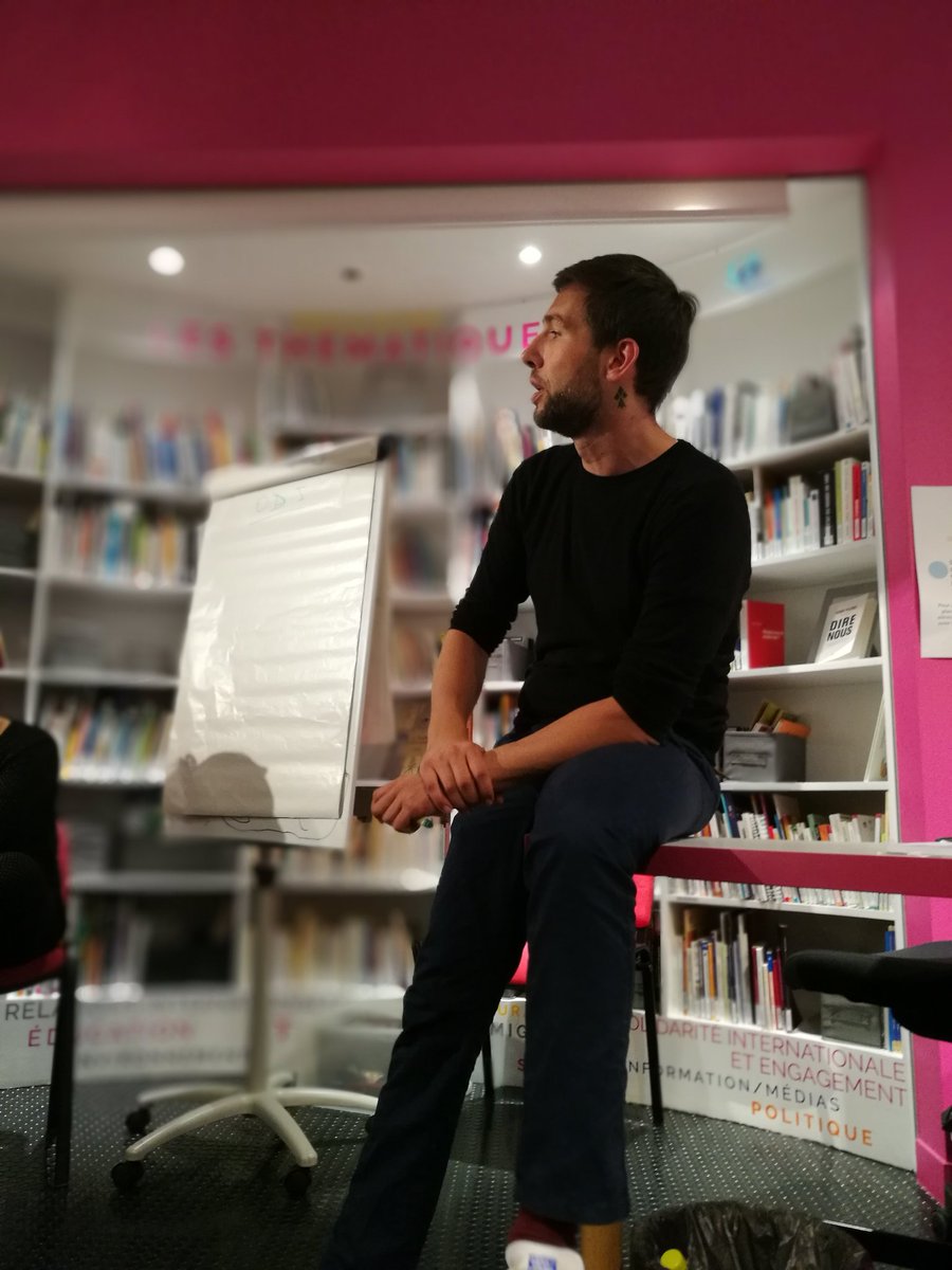 asso_ajs's tweet photo. Réunion #scolarisation à la maison des citoyens du monde. Faisons bouger les lignes et ouvrons les portes de l'école publique. #MNA #Nantes https://t.co/L5cz3LWS2d