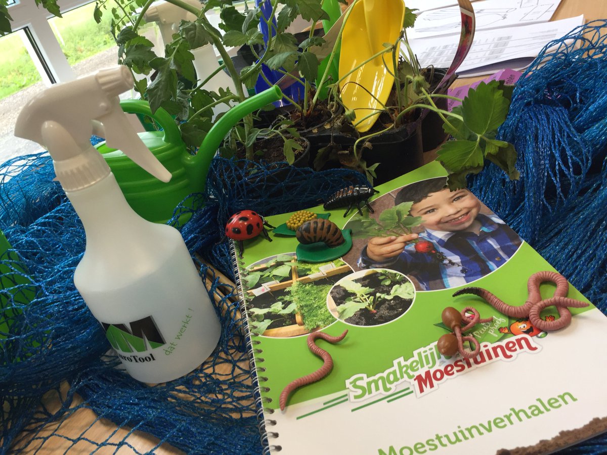 goedbezigobroek's tweet photo. Vier peuterspeelzalen van SKO gaan hun eigen groente verbouwen met #moestuin pakketten. Met deze 'smakelijke moestuinen' kunnen ze hun eigen groenten proeven. Vrijdag zijn de pakketten bezorgd en was er een instructie aan de medewerkers. #jogg #goedbezig #snoepgroente #buurtlab https://t.co/38IidXj1BO