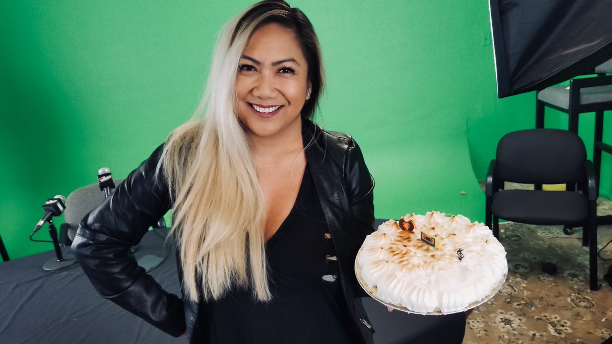 KMLE1079's tweet photo. It took so much willpower to not eat this delicious pie while we were recording footage -you have no idea LOL Don’t forget tomorrow is FREE PIE WEDNESDAY at @villageinn from 10a to 10p -get one as a treat for your family #FreePieWednesday #PeachLattice #LemonMeringue @ninadonline https://t.co/5Y9aEdb7eu