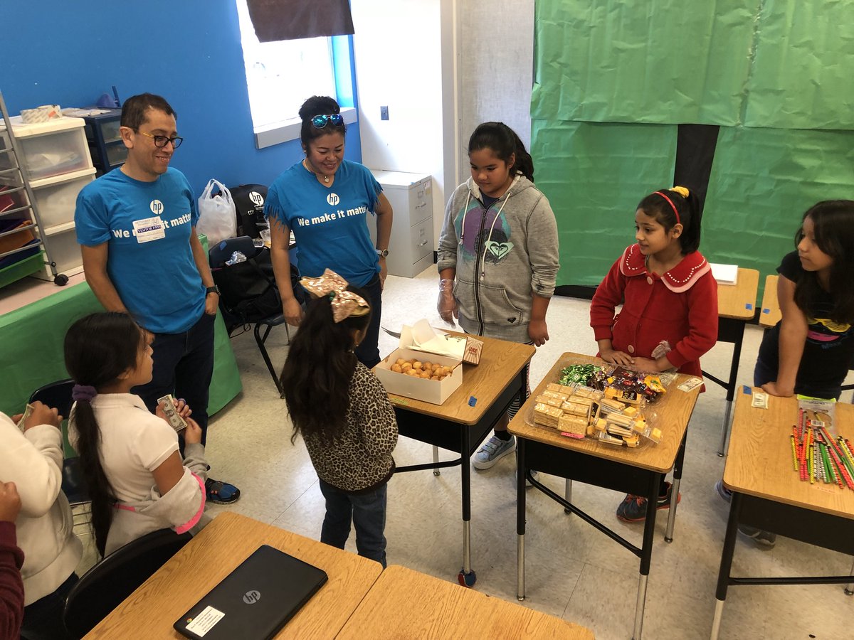 carlosgtz72's tweet photo. Entrepreneurs HP program was amazing, kids had a lot of fun buying and selling products @RoyPEagle #40daysofdoinggood #hpgiving https://t.co/isqYgqIbmh