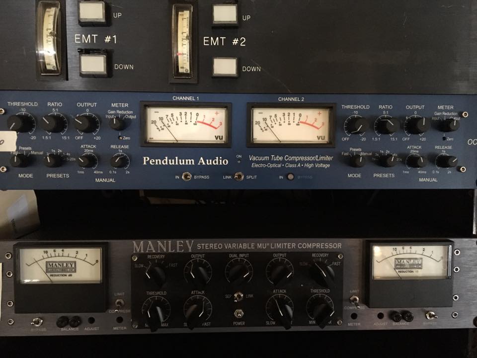 Sonic_Circus's tweet photo. Two great tube #compressors live under the EMT remote here at #soniccircus. #PendulumAudio Inc OCL-2 Opto...Subtle, transparent #tube tone, and the classic @manleylabs Vari-Mu Fairchild-Esk #tone we've been loving for making #guitars big and pronounced. https://t.co/Br1cfngskf