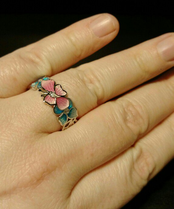 Ring_Keep's tweet photo. 💍Another happy customer!
🛍️ Get yours today here ➡️ https://t.co/vK4EjyBXnF
🌐 Worldwide Shipping!

#ring #fashionaccessories #ringkeep #fashion #style #womensring #womensfashion #womenswear #jewelry #enamelring #enameljewelry #enamel #colorful #butterfly #beautiful #summer https://t.co/tfUwxiNsk5