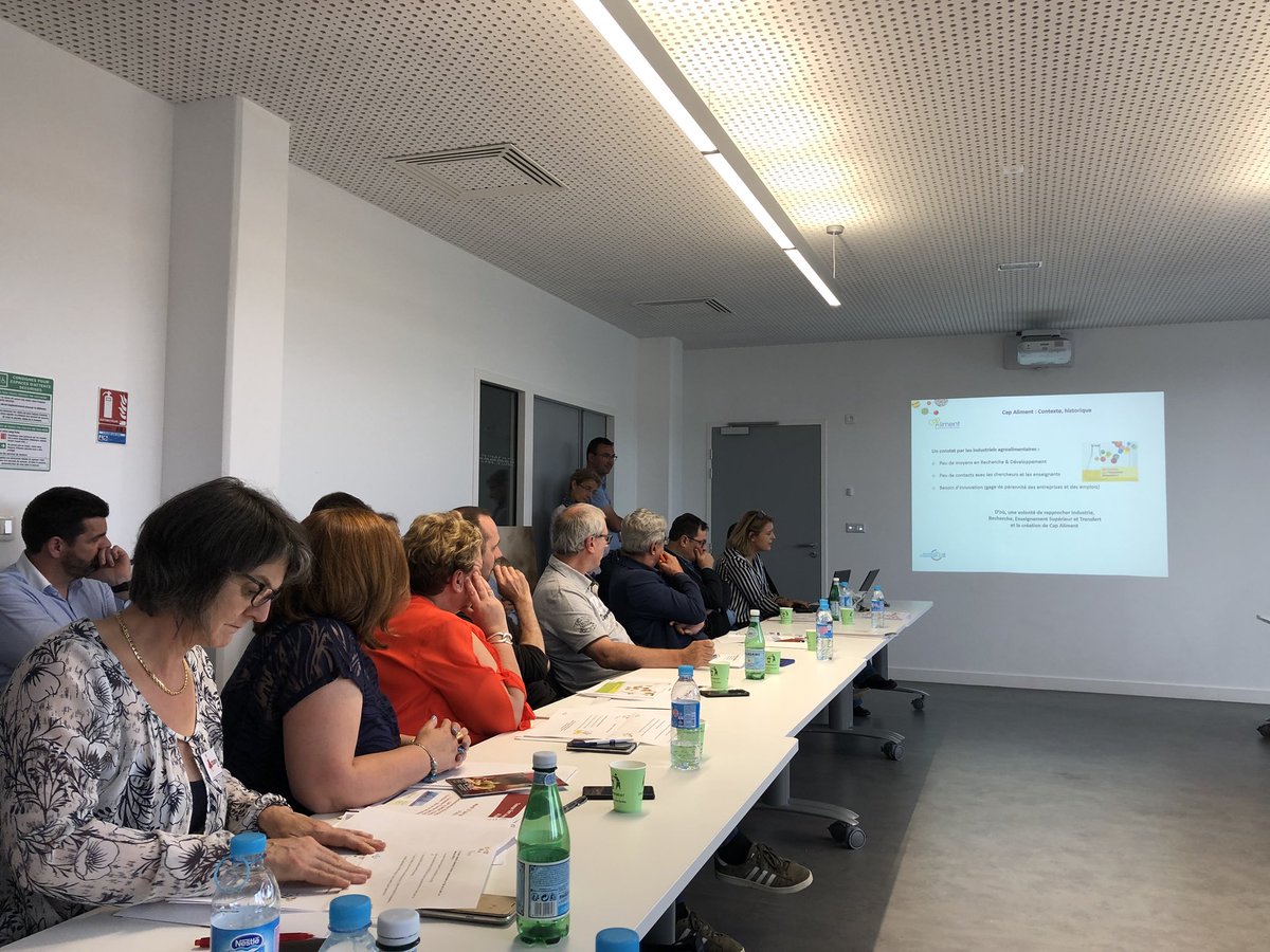 FredericEnfrein's tweet photo. Débats et riches échanges autour de l’innovation Alimentaire avec #CapAliment à l’assemblée #cma44 @cmarPDL au #TechnoCampusAlimentation : #Artisanat impliqué dans l’Alimentation de demain ! https://t.co/et2LjwffDJ