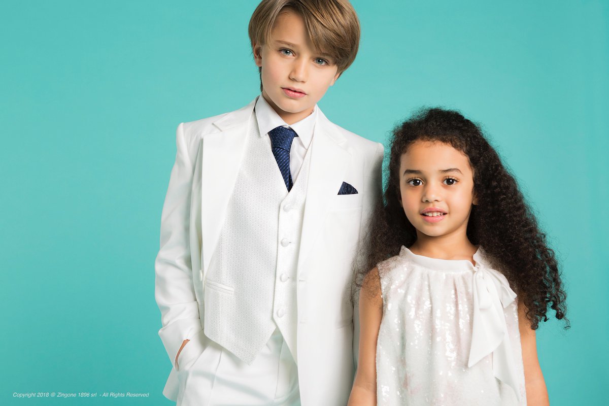 Zingone1896's tweet photo. New Spring Collection #SS18 #Zingone #madetomeasure #makeyourorder #Roma #vestitizingone #childrenswear #kidsfashion #madeinitaly #lacasadeibambini 🐞😍 https://t.co/TmmVIu8glB