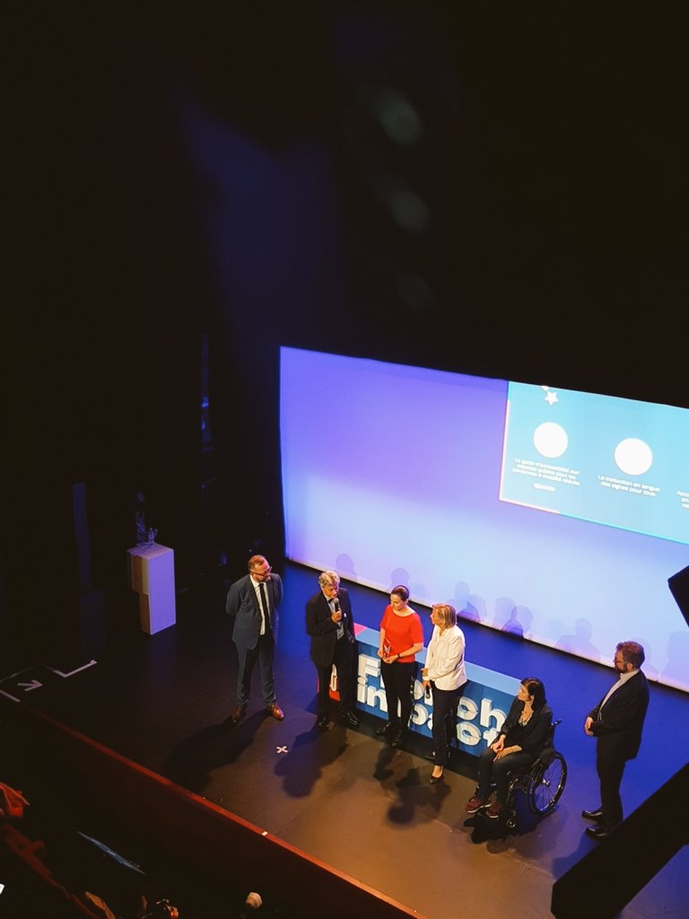OneHeartFr's tweet photo. Soiree #FrenchIMPACT labellisant les solutions à impact...comme l'accessibilité pour tous...bravo à #jaccede.com https://t.co/MBrQOSVgaB