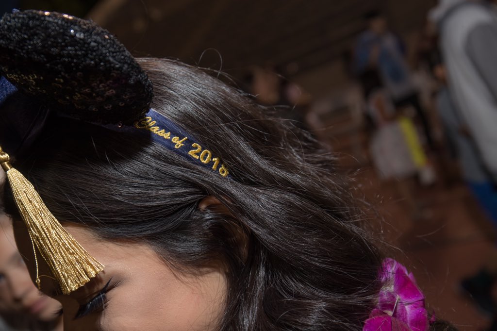 amyaahh_'s tweet photo. so happy to say that I finally graduated ❤️🎓 high school was such a positive experience, especially senior year &amp; I can’t wait so see what’s to come for my future 👩🏻‍🎓 https://t.co/ehSMvg02SQ