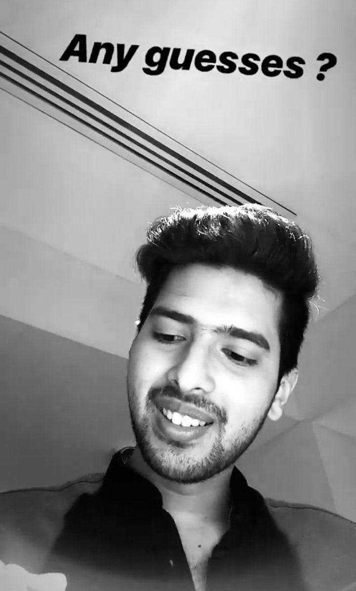 Sana__AM22's tweet photo. It was so easy for your Armaanians. We know everything related to you and all your songs. Haha! 😂❤️
Btw! It's HUA HAI AAJ PHELI BAAR. #HHAPB
Am I guessed it, right? @ArmaanMalik22 https://t.co/yKE8hR8I3g