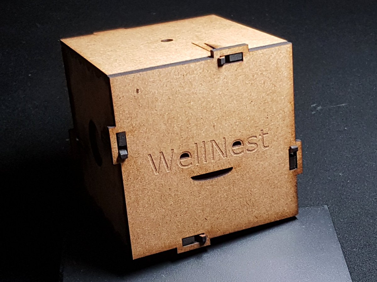 nest_well's tweet photo. Première découpe laser de notre boitier ! Bientôt le premier prototype complet de notre produit WellNest ! #TOCS2018 https://t.co/l3GkZs8Z8R