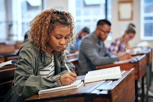 The number of students enrolled in college in the U.S. up from 2.4M in 1955 to 19.1M in 2015. From 2006-2011, total college enrollment grew by 3M, contributing to the overall growth of postsecondary enrollment during the Great Recession period. Learn more: go.usa.gov/xQFhk