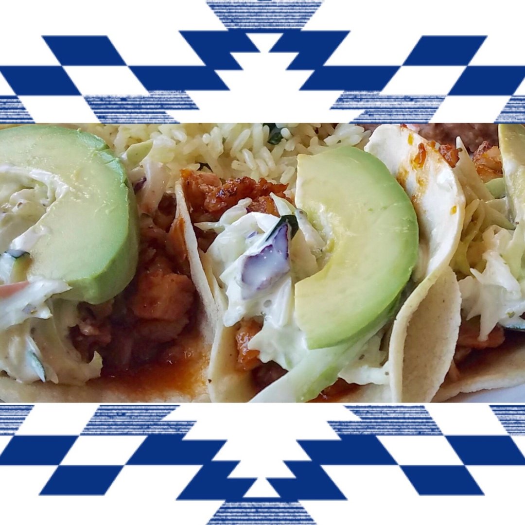 BlueCornCafe's tweet photo. We have the perfect thing for #TacoTuesday... our #fishtacos on special this week! Diced Cod sauteed in Chipolte Butter topped w/ Avocado Slices & Jicama Slaw. It's pairs perfectly with our Cucumber Moscow Mule.
#bluecorncafe #nmbrewers #nmbeer #howtosantafe #cucumbermoscowmule https://t.co/EtE4rGifAt