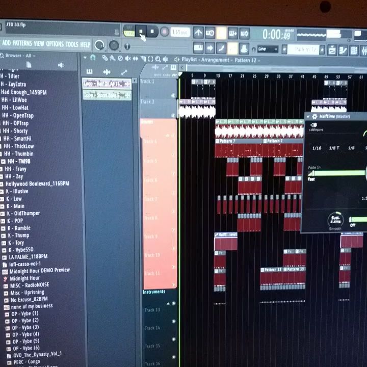 SoundOracle's tweet photo. ✭✭JetMuzikBeats✭✭ @JetMuzik on @Instagram: My bro @callme_trig gone destroy these #beats I'm cooking! ! ❌⭕ Loops by @soundoracle #xoloops…” More: https://t.co/ZdsL9IED0y https://t.co/lYilCf6nAP