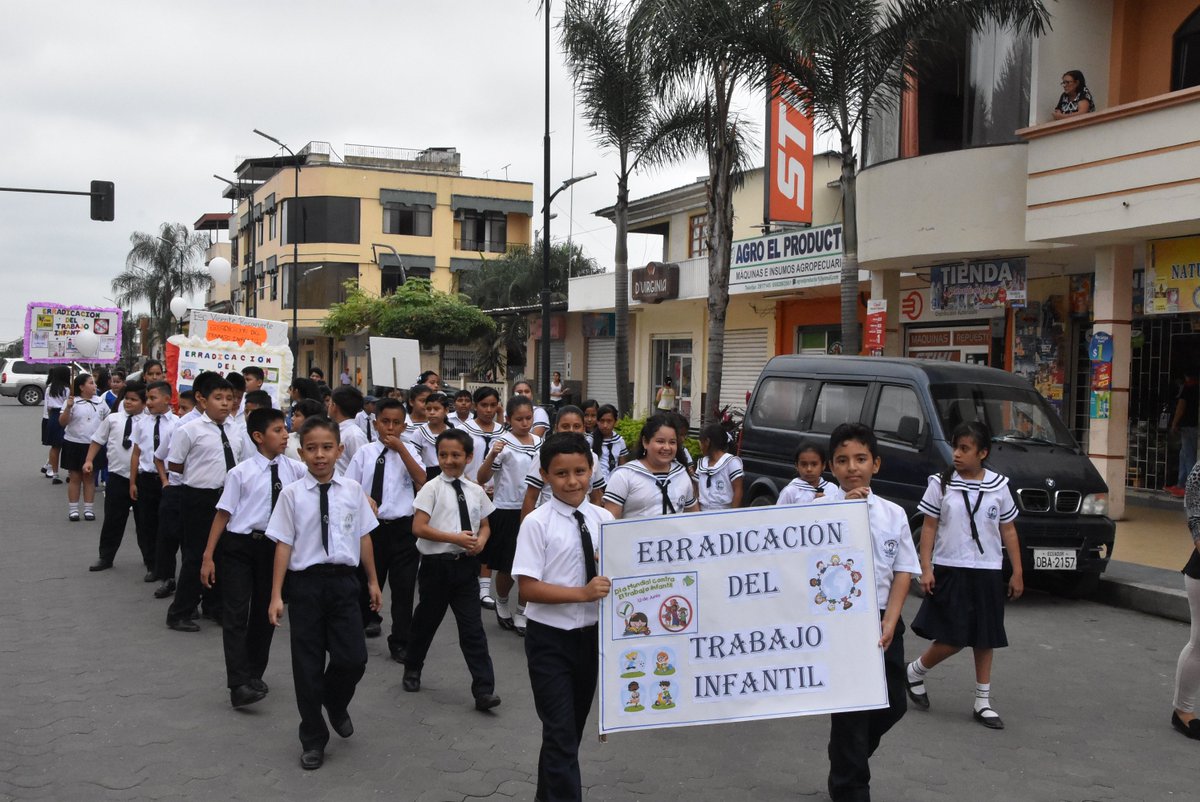 cesarencaladae's tweet photo. Marcha por el #DíaMundialContraElTrabajoInfantil,  desde el Gad de Pasaje siempre impulsaremos políticas  públicas en favor de la niñez creando las mejores condiciones para  su desarrollo educativo, psicológico, deportivo, social y cultural #PactoConLaNiñezYAdolescencia https://t.co/H81SdGmYEX
