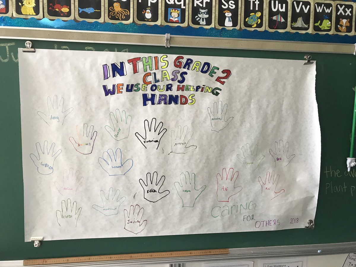 mrsalegault's tweet image. Caring for Other’s last day! #buddybench #learningpartnership #socialandemotionallearning #SEL #grateful @OttCatholicSB @StMichaelOCSB @Immaculata_HS