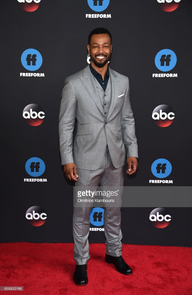 seidouroar's tweet photo. Freeform sent Isaiah and Harry to the ABC/Freeform Upfronts having told the cast and crew they'd be getting a season 4 renewal announcement there. But really they just wanted to USE their fame to promote their other shows. They lied to them. #SaveShadowhunters #ShadowhuntersChat https://t.co/4x2u704Oyv