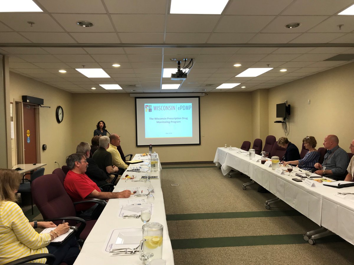 WI_DSPS's tweet photo. Great conversation at the #WIPDMP roundtable with Upland Hills Health @WIHospitalAssn. A diverse group of stakeholders gave valuable feedback related to improvements and how the #WIPDMP is working in Dodgeville #HopeActLiveWI https://t.co/1vPIcNUaKr