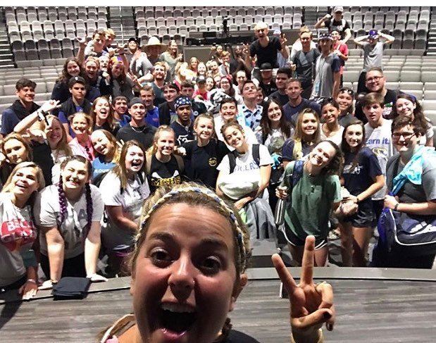 CF_Stuart's tweet photo. Week 2 of #BGX is on! Our #CFStuart high schoolers will be serving our neighbors in #BelleGlade over the next few days. Please pray for supernatural favor for them to shine bright and impact that region like never before! #cfstudents https://t.co/CNv44MasJW https://t.co/YeyDgEDlrl