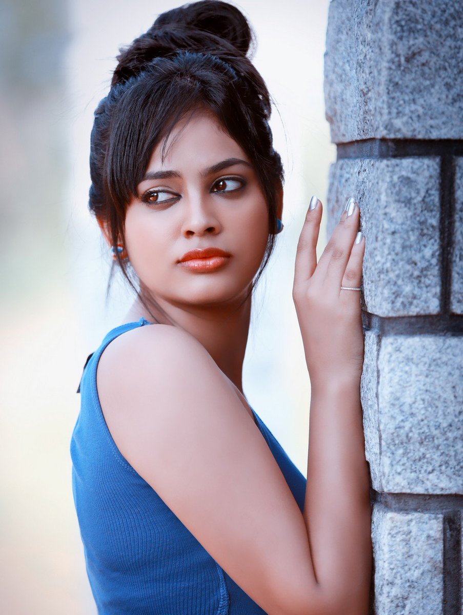pic_of_actress's tweet photo. #nanditaswetha #GoliSoda2Characters #JungaAudioFromTomorrow #Nayanthara #Nayan63 #Thalapathy62 #Thalapathy #ThalapathyVijay #10DaysToGo4ThalapathyBday https://t.co/WGtJZSlUE4