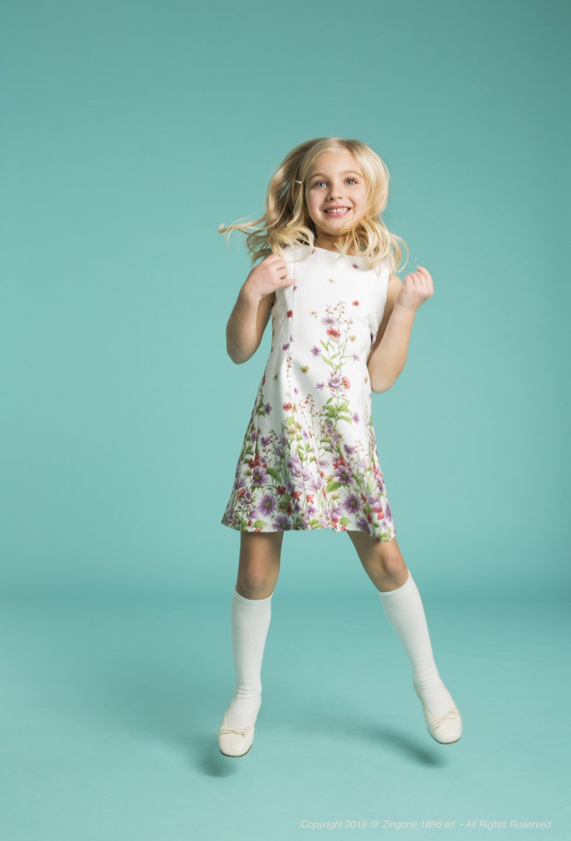 Zingone1896's tweet photo. New Spring Collection #SS18 #Zingone #madetomeasure #makeyourorder #Roma #vestitizingone #childrenswear #kidsfashion #madeinitaly #lacasadeibambini 🐞😍 https://t.co/wo4H6hEmik