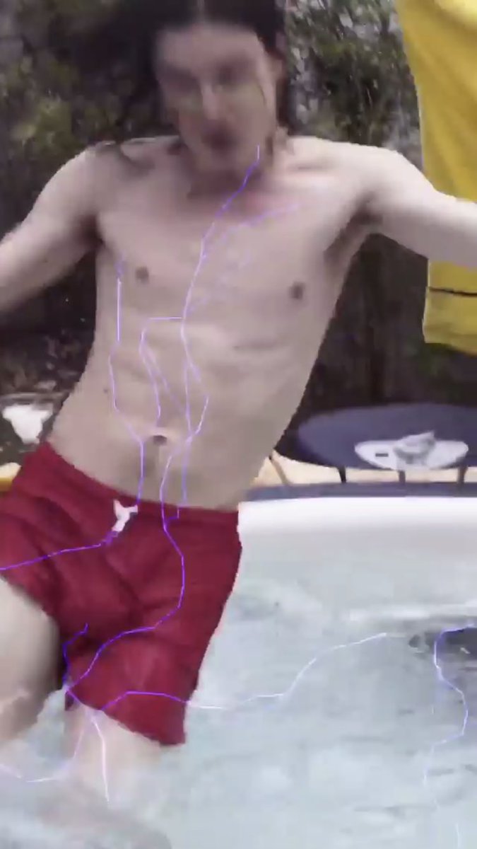 httpbornspics's tweet image. garrett wtf is going on