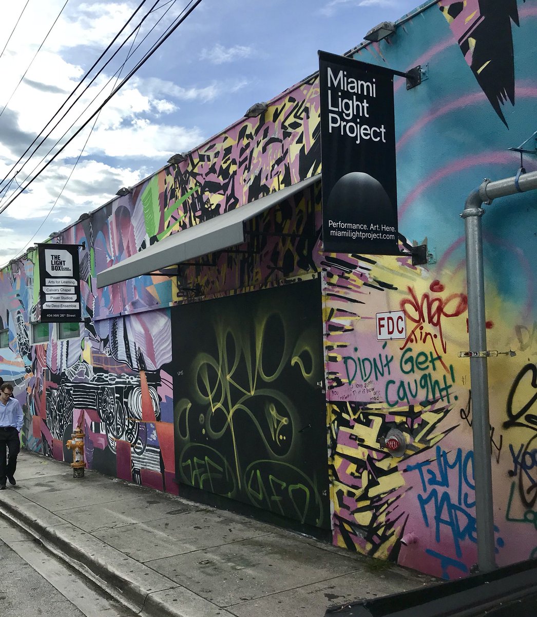 colleen_france's tweet image. Super cool work place for the day! #miamilightproject #labventures #futureofrealestate #wynwood