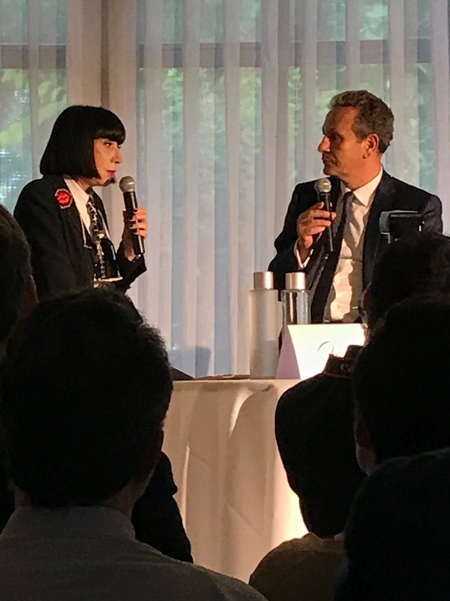 Sophie_Poulet's tweet photo. Super belle histoire de ⁦@ChantalThomass⁩ en entretien avec ⁦@AlainMarty_AM⁩ grâce au ⁦@WineBusinessC⁩ sur ses débuts !!!! J’adoooreeee https://t.co/kUf0Tn27XT
