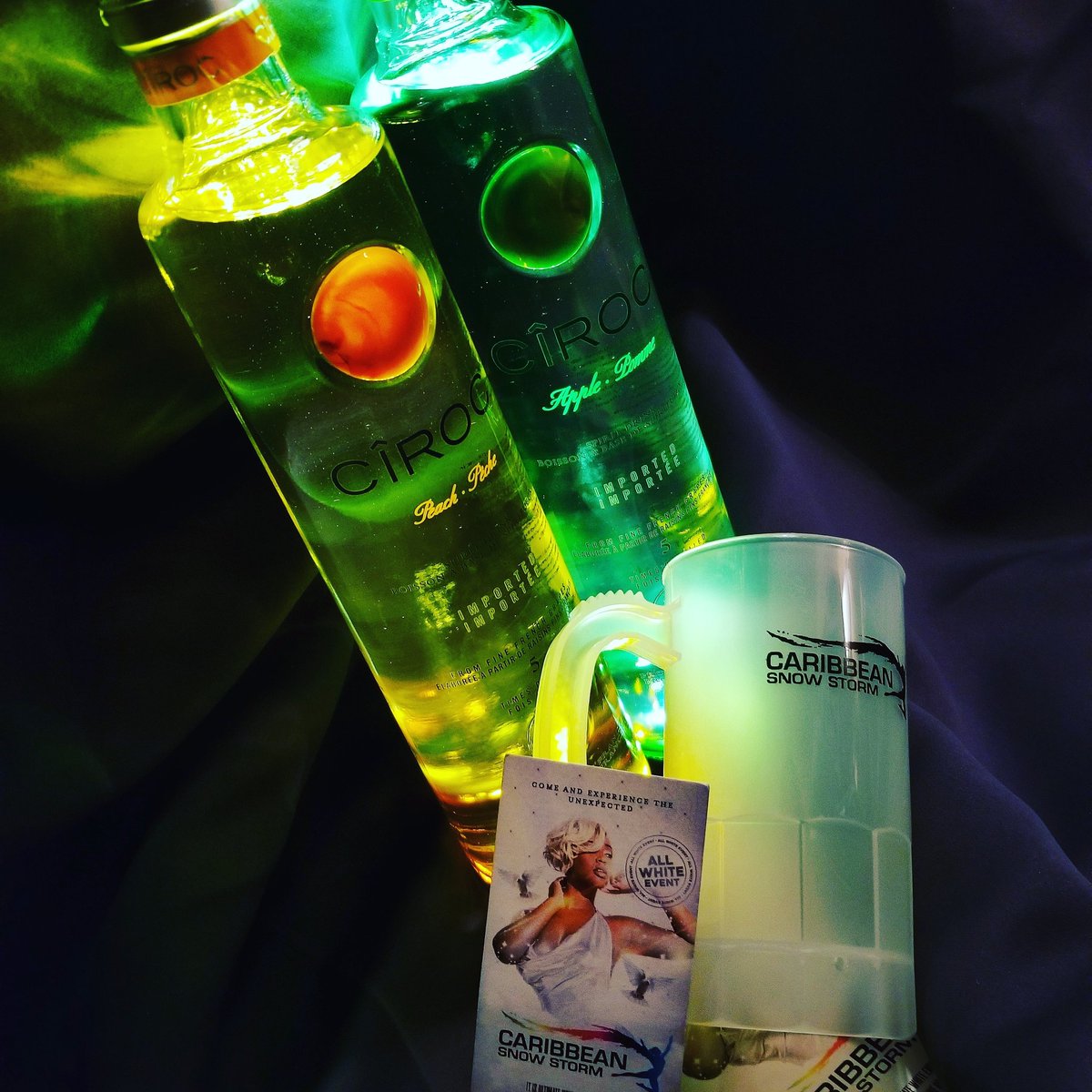 CaribSnowStorm's tweet photo. #CaribbeanSnowStorm #AllWhiteEvent #CaribbeanSnowStormCanada #Ottawa #Montreal #AllWhiteEvent #GalaxyMedia # https://t.co/9VjxpKpN6i