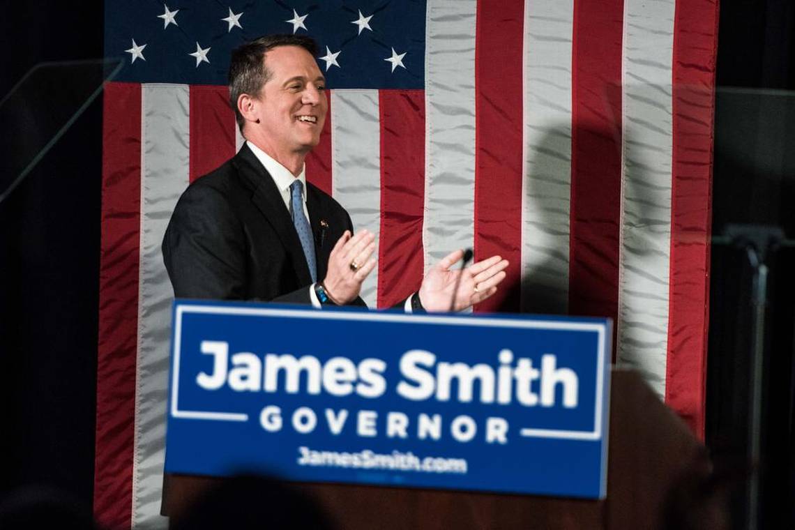 ThePrettyEdge's tweet photo. @realDonaldTrump #JamesSmith for South Carolina Governor
Make it happen SC.
#SCPrimary
#SCVote #FlipItBlue
#SmackTheRedOUT #RockTheVote #BigBlueWave https://t.co/mbLsfl3g75