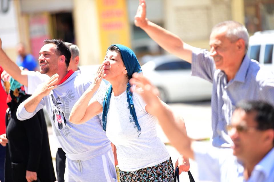 Bu görüntüler Sn Muharrem İnce'nin Kayseri mitinginde alınmış
Halkın bakışındaki güzelliğe ve umuda ve sevgiye bakar mısınız