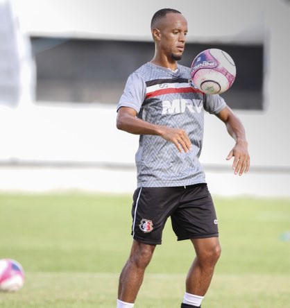 O volante Leandro Salino reforçará o <a href="/BotafogoSP/">avsd</a> na Série C do Brasileiro.