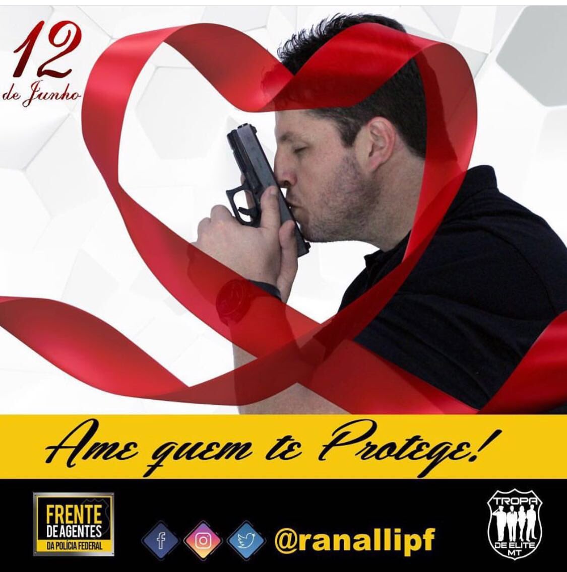 ranallipf's tweet photo. Quem cuida de você!!! Quem te defende!!! 👮🏼‍♂️❤️❤️❤️

#ranalli #oGuarda #Federal #diadosnamorados https://t.co/2z1gQIC6Xd