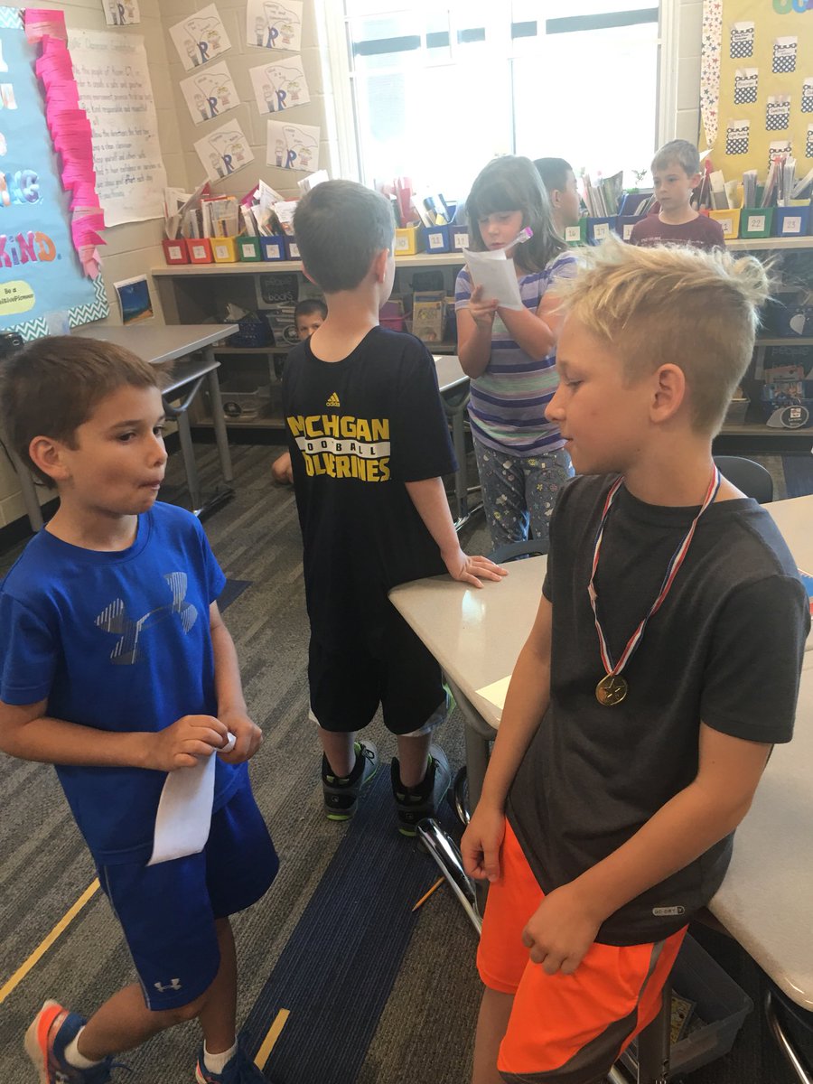 We learned a lot about 3rd grade during our visit to Mrs. Sexton’s class! #pearsonpioneer