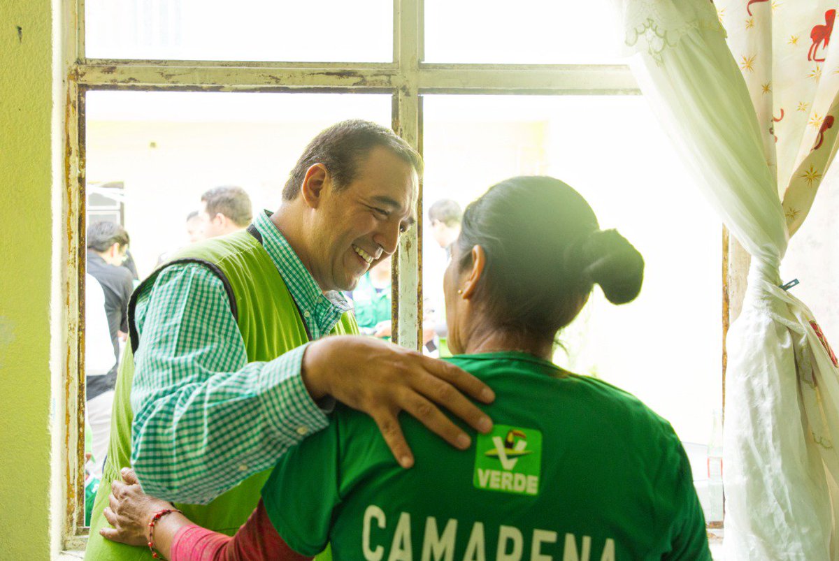 SContrerasMX's tweet photo. Gracias por brindarnos la confianza y entrar a sus hogares.

En San Juan Bosco encontramos que ya somos más los que queremos un cambio de visión. Por #UnLeónDiferente https://t.co/ZEdE63WrLP