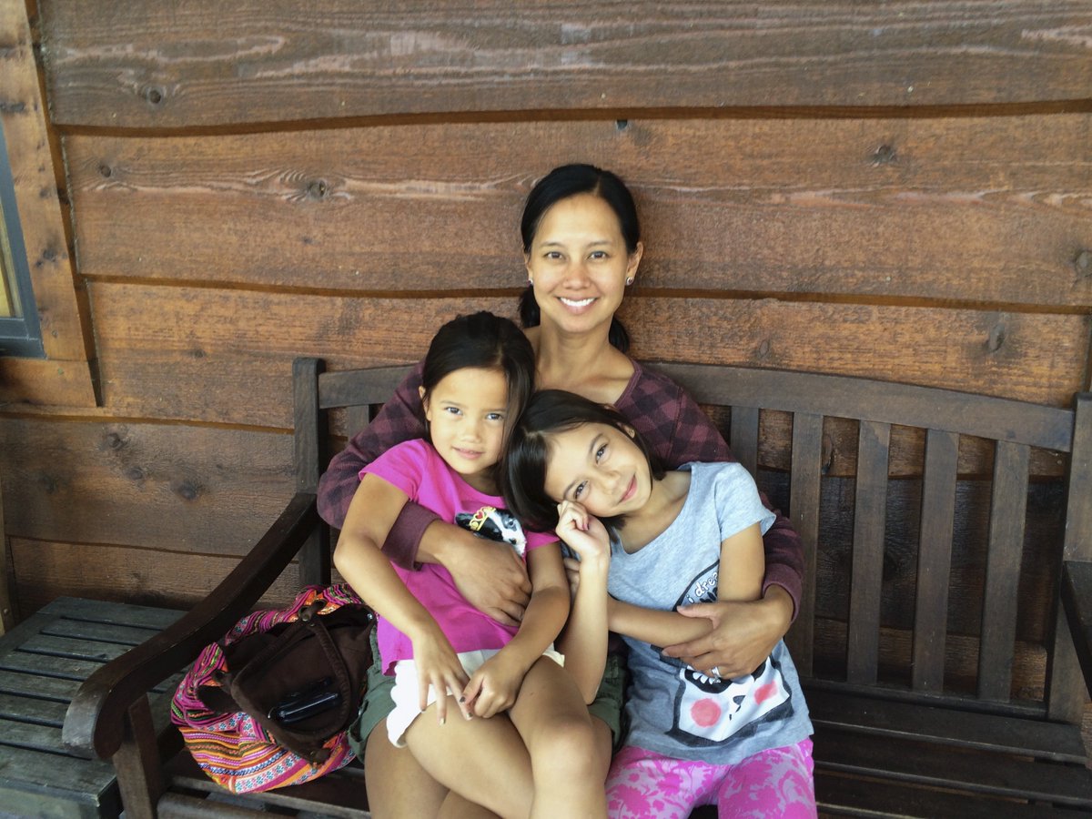 Running #ChicagoMarathon2018 for <a href="/everymomcounts/">Every Mother Counts</a>! Fundraising to make pregnancy safe for every mother. Help me make a difference crowdrise.com/o/en/campaign/… #RunTeamEMC #everymomcounts #everymileeverymother