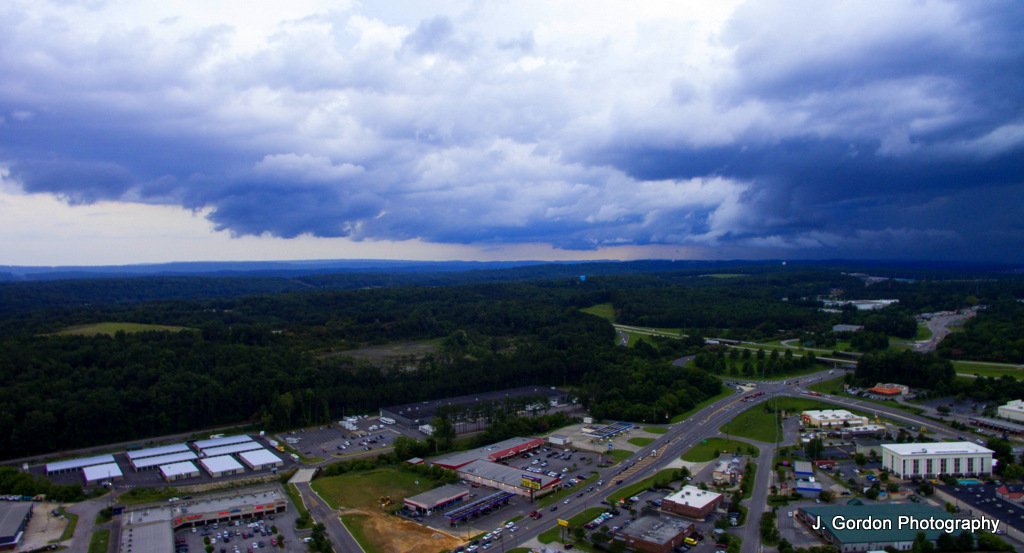 JefferyGordon4's tweet photo. @spann  Storm in Birmingham, AL moving towards Trussville, AL at 630pm https://t.co/P1CR30YB2x