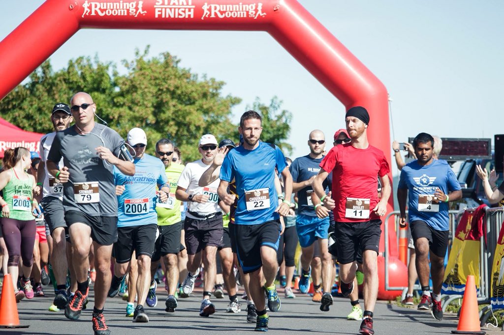 FrederictonBeer's tweet photo. Join us Aug 4th for the #DownEastBrewFestival loads of breweries @DowntownFred @FredTourism #outdoor #carletonStreet 100 Beer, Cider, Mead & Wine You can enjoy your drinks 6oz at a time. Plus you can join us for a run before if you like #FrederictonBeerRun https://t.co/YZhrcRJMNe