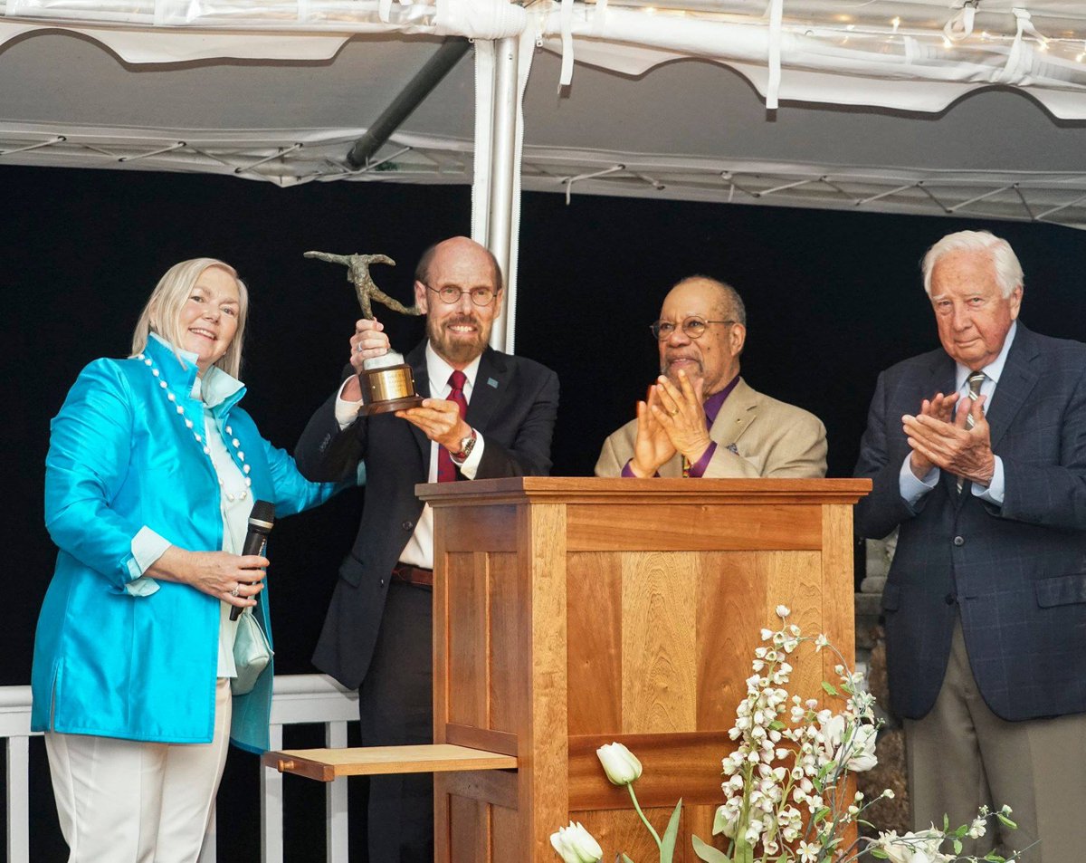 minorart's tweet photo. Sharing good news is a wonderful feeling! Here's the official photo from @NRockwellMuseum as we celebrated @wendellminor, the 2018 Artist Laureate. SO proud of him!! Pictured here with Wendell: Laurie Norton Moffat (Dir., NRM), Jerry Pinkney, and David McCullough #art #education https://t.co/JVEF89MWbE