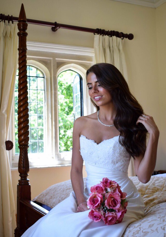 Ivy_Ladder's tweet image. Just beautiful 💖 #beautifulbride #bride #ivyladderphotography