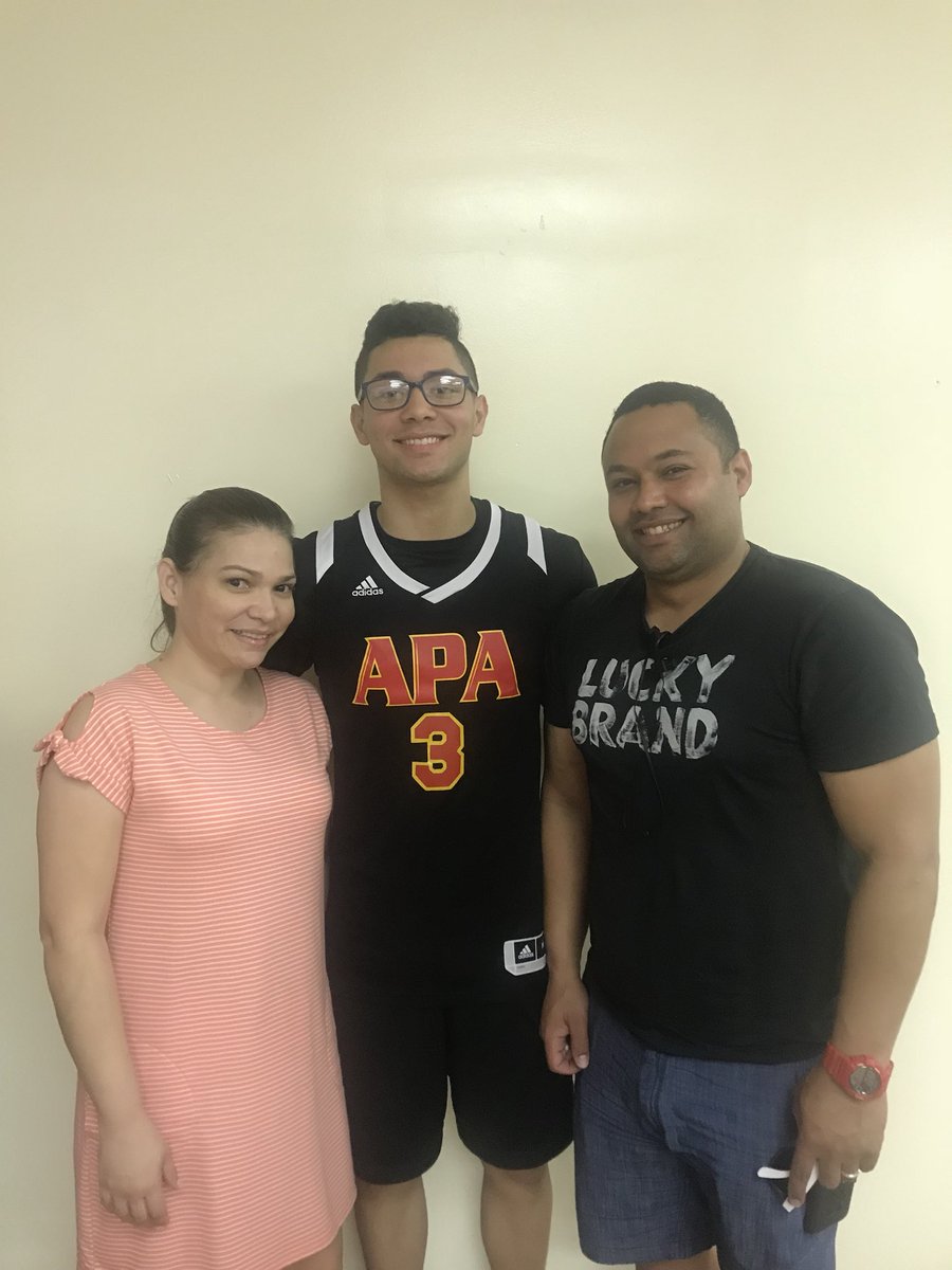 CoachRyan_RISE's tweet photo. Great visit today with Omar Morales and his family, Sharpshooter from Clermont Florida. Looking to make him a Panther here in the near future.. @APACoachLeo @APABB_CoachRyan @AdvancePrepPG https://t.co/CNNxgKdXJK