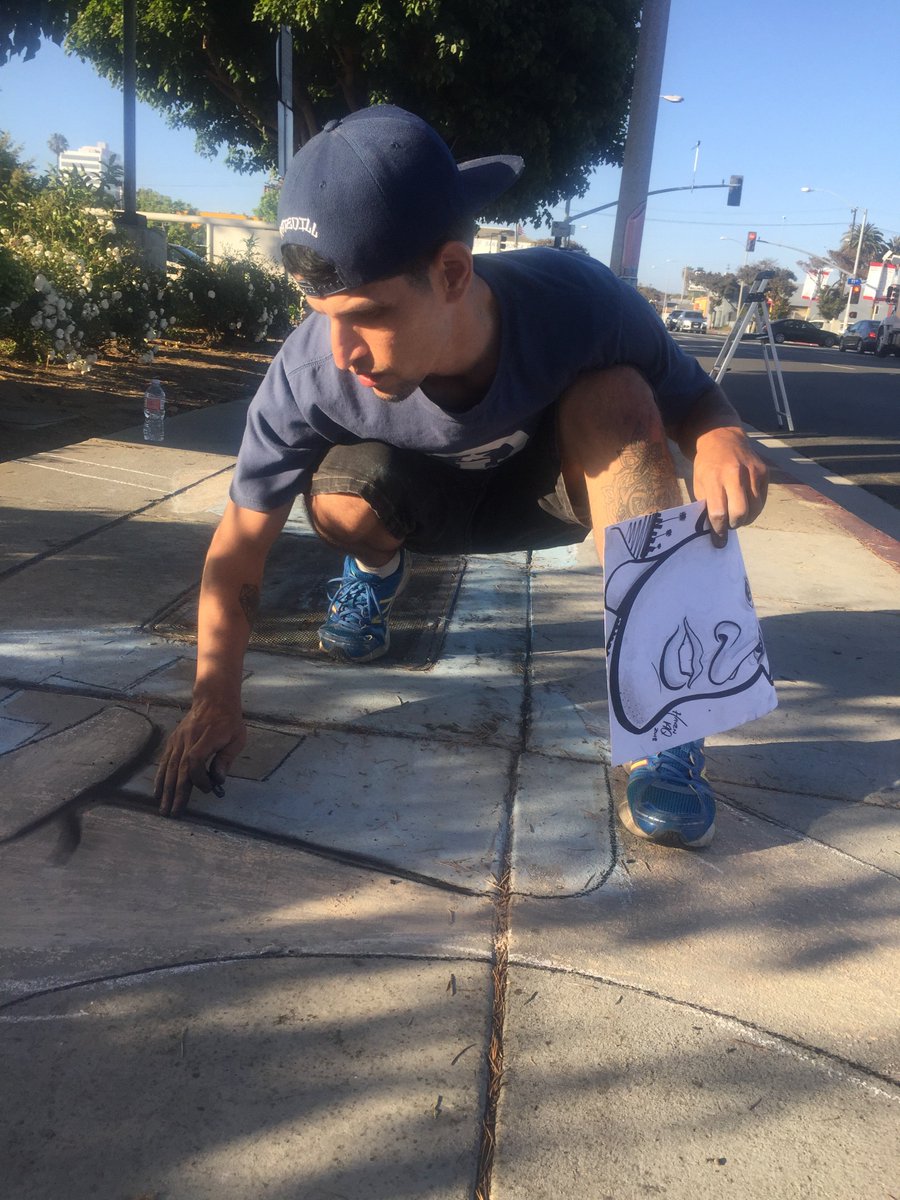 CollideHQ's tweet photo. Shout out to our Collide Creator @Havenaq for creating this awesome chalk art for us for #SMWLA! #CreateConnectCollide @summerlynnhart7 https://t.co/Az9peiZObE
