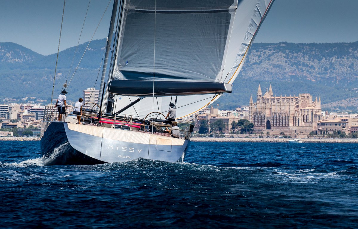 MalcolmMcKeon's tweet photo. 33m MISSY is making her way to #Palma, ready to race at next week's @SuperyachtCup18. @yachtingworld magazine think she's one to watch out for, and we happen to agree!
Designed by MMYD | Built by @VittersShipyard | Interior by @DesignUnlimit1 https://t.co/4UoTVkwcib