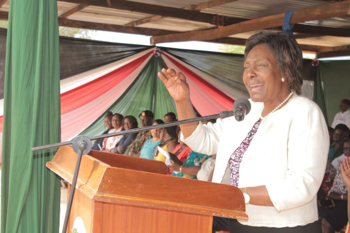 GovernorKitui's tweet photo. The Governor led the Afya Halisi Project launch at Zombe, Kitui East Sub-county. The initiative aims at enhancing the efficiency of health systems to increase sustainability and prioritize populations most in need, increase equity, scale up high impact interventions and practices https://t.co/rvbzSlzi03
